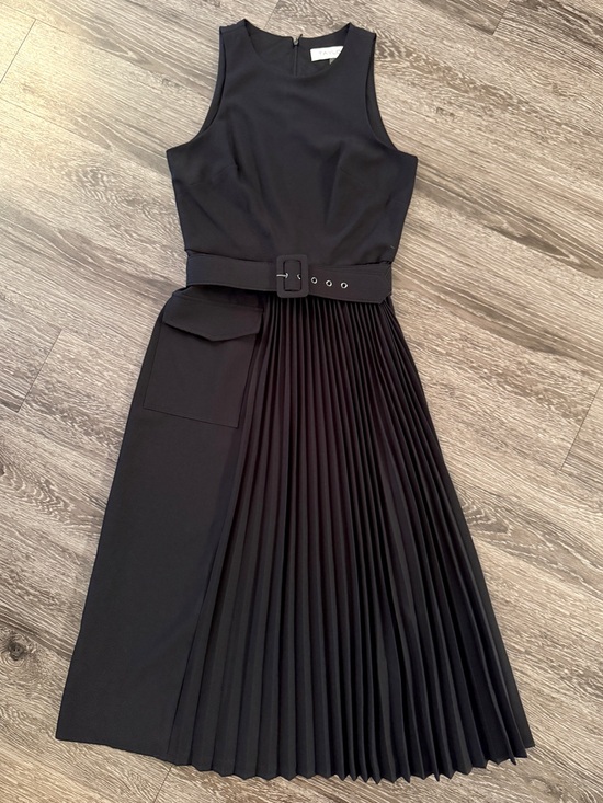Taylor Dresses & Skirts - Taylor Pleated Belted Sleeveless Midi Dress